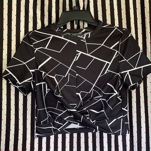 Geometric Twist Hem Cross Wrap Crop Top